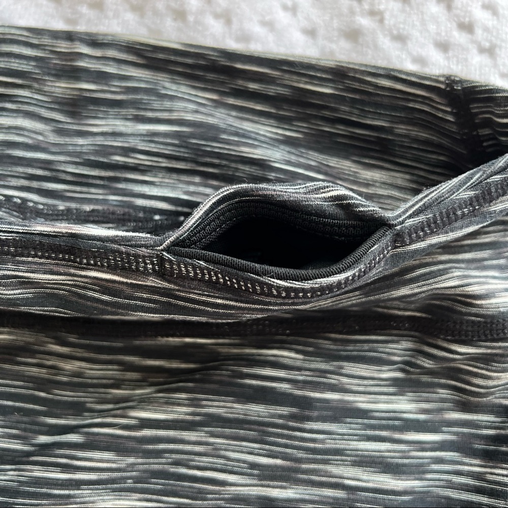 Zella womens black gray heathered striped capri
leggings - Picture 5 of 5